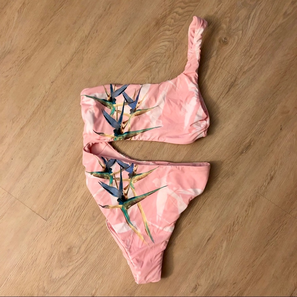 Bikinilab one shoulder one piece